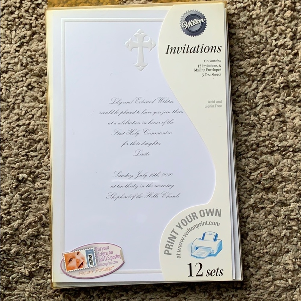 Wilton Personalize Invitations 12 each
